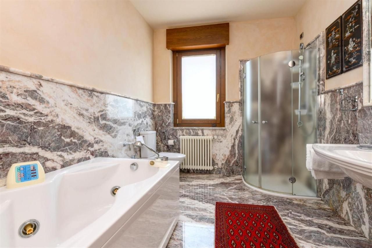 Private Luxury Villa With Pool Moniga del Garda Exterior foto