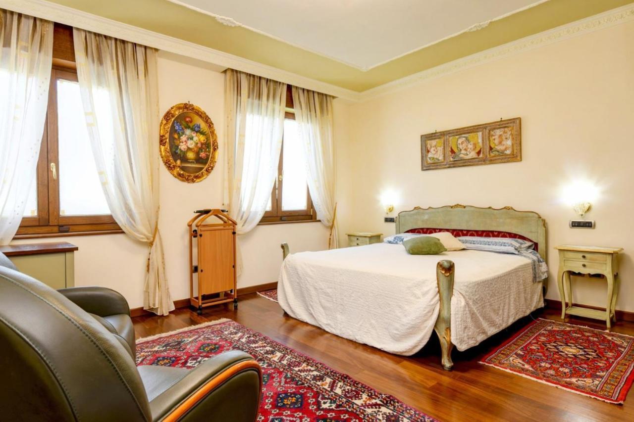 Private Luxury Villa With Pool Moniga del Garda Exterior foto